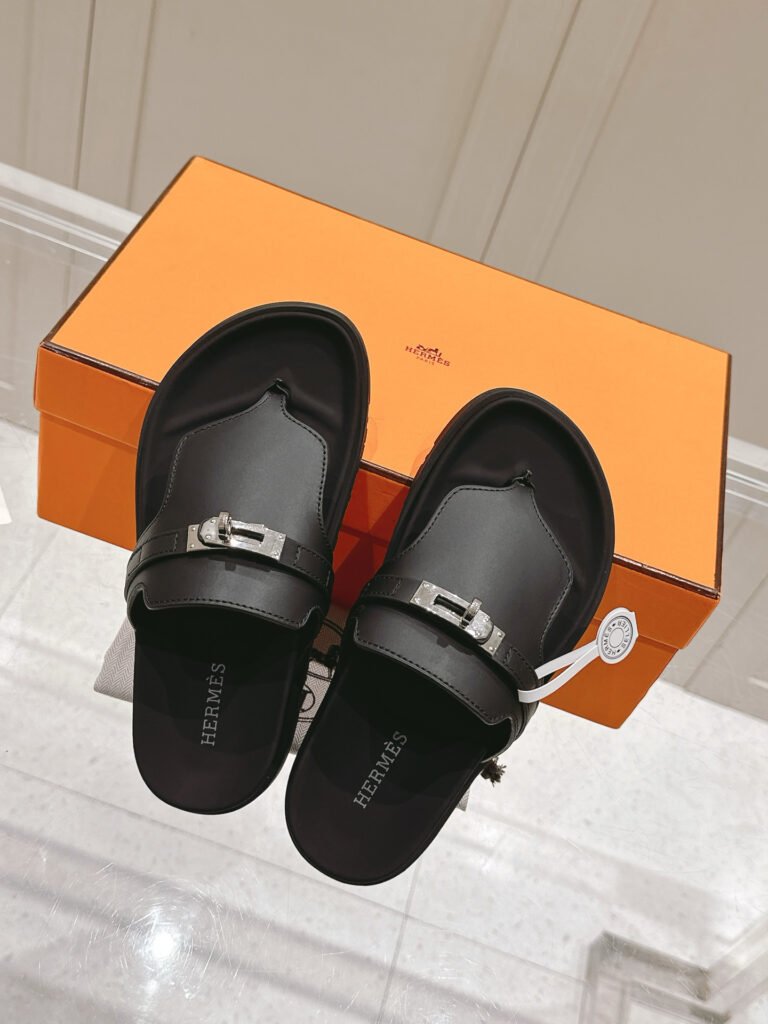 Hermès Unisex Slides detail 3
