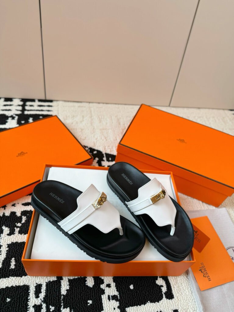 Hermès Unisex Slides detail 3