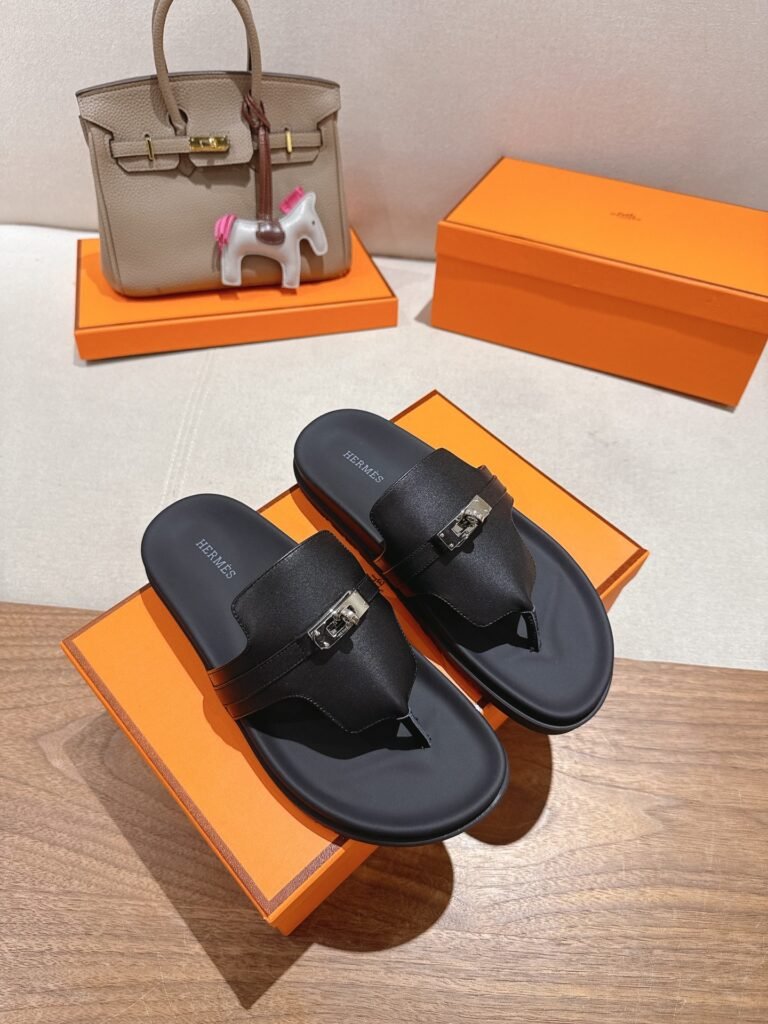 Hermès Unisex Slides detail 3