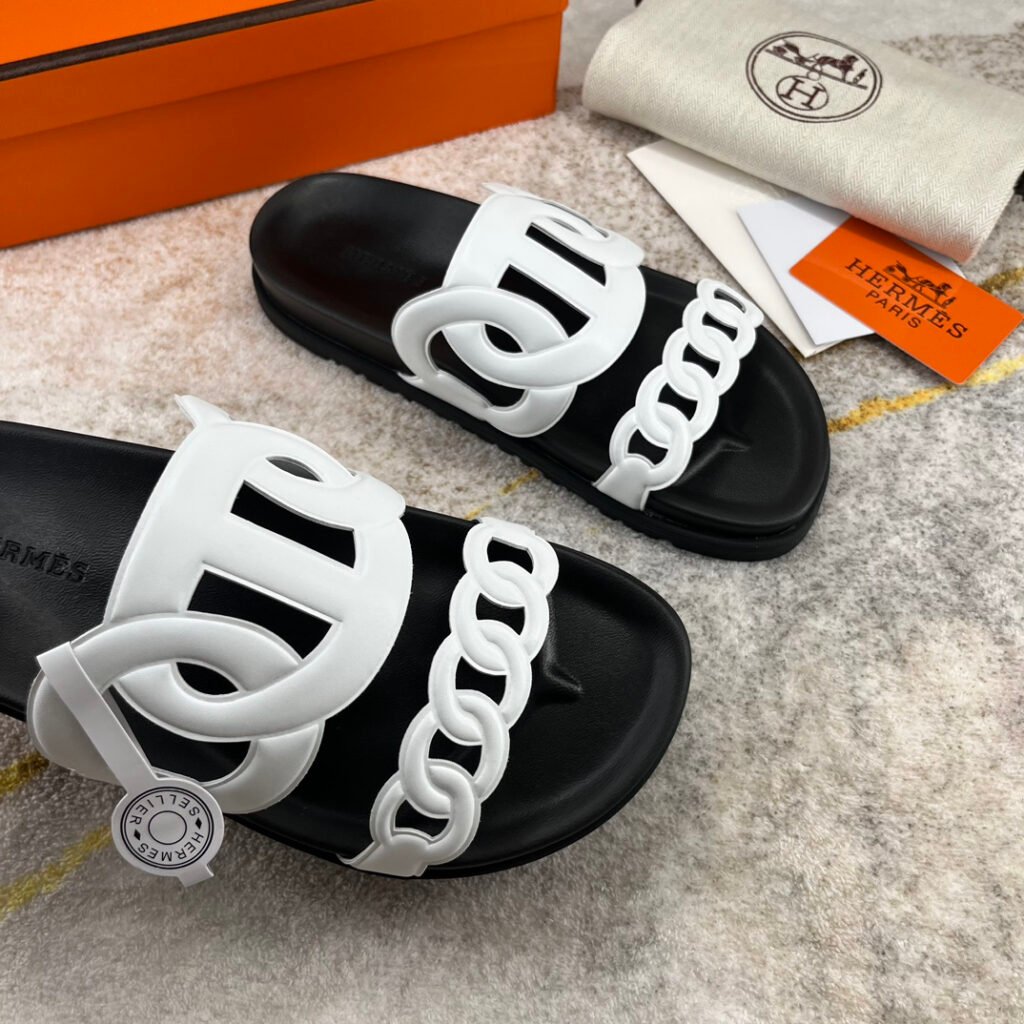 Hermès Unisex Sandals detail 3