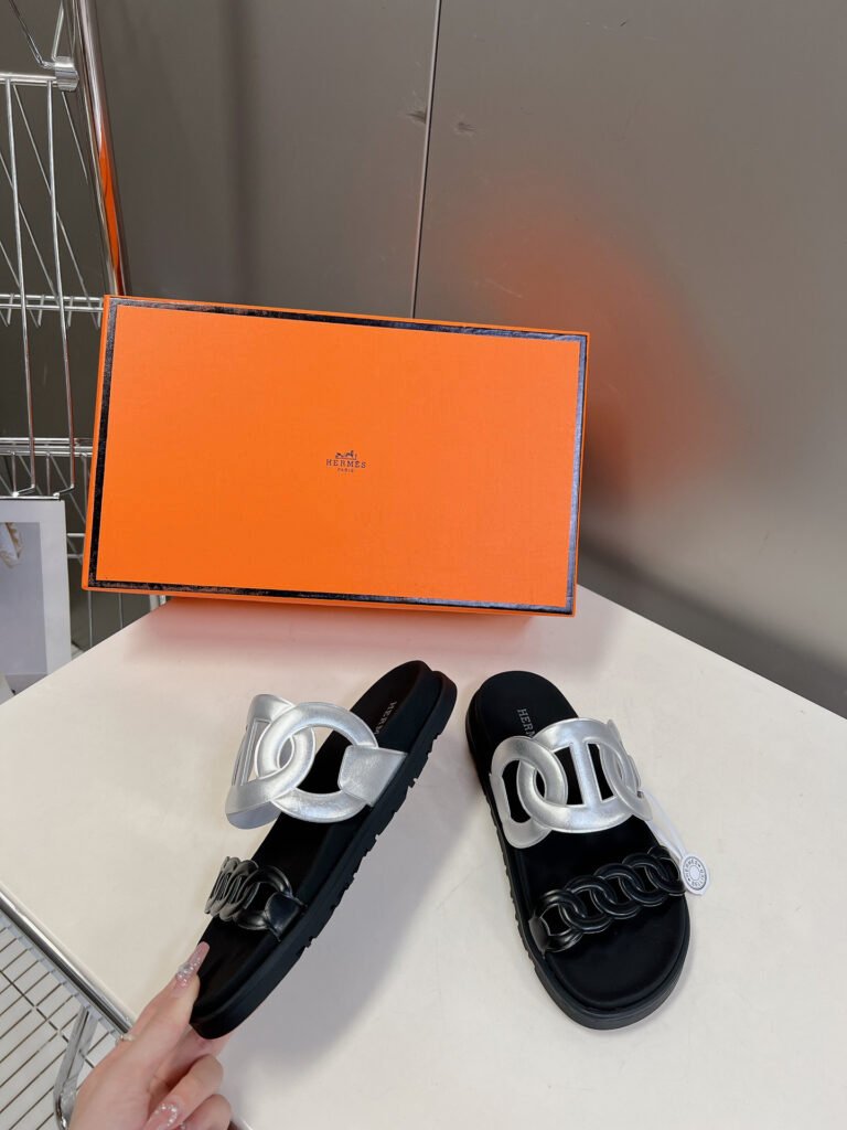 Hermès Unisex Slides detail 3