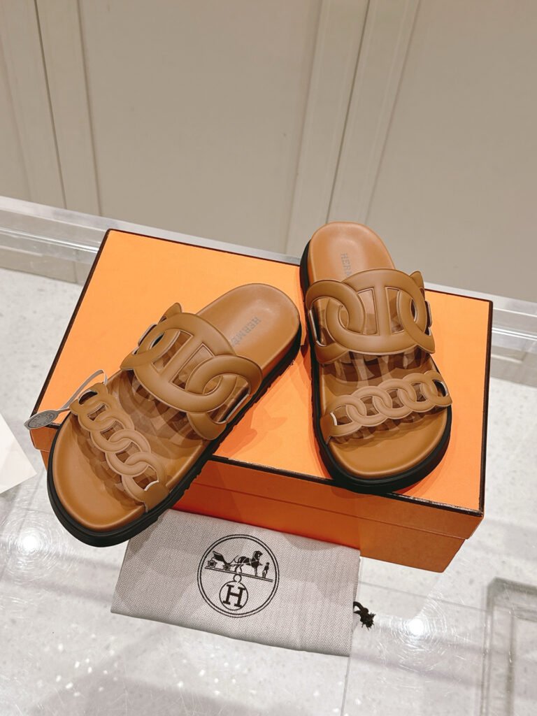 Hermès Unisex Slides detail 3