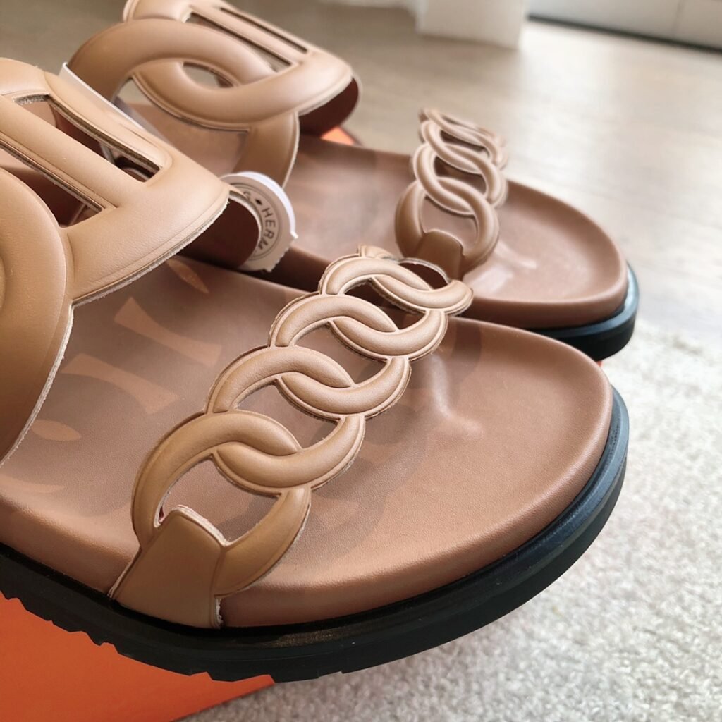 Hermès Women's Slides detail image 3