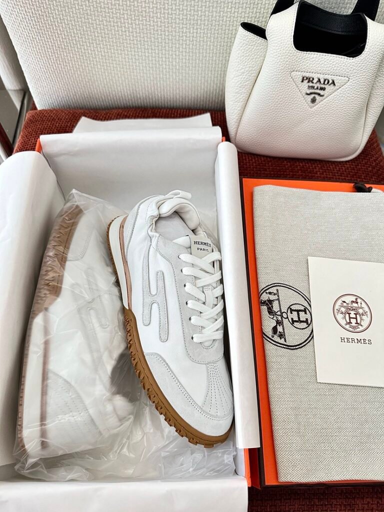 Hermès Unisex Athletic Sneakers detail image 3