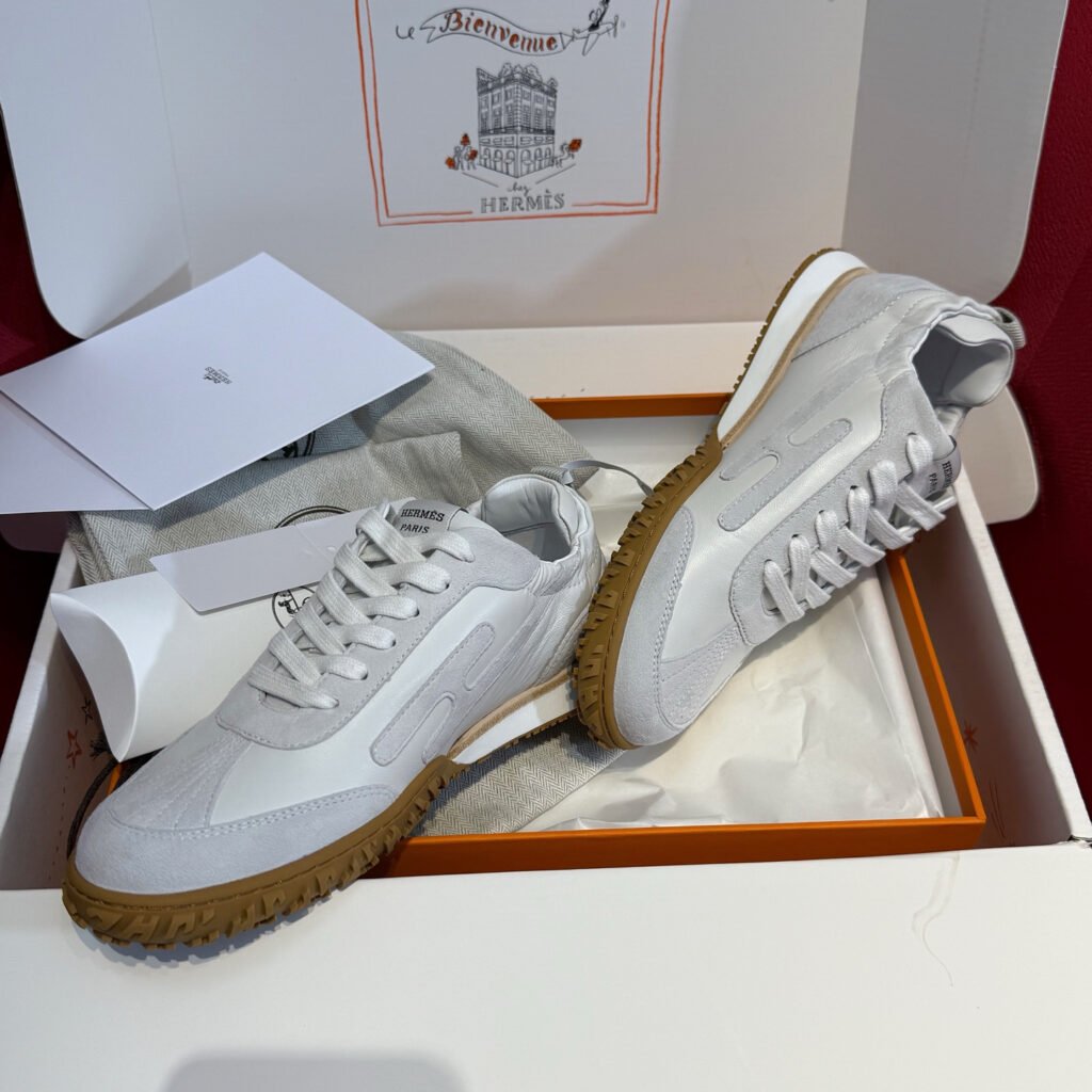 Hermès Unisex White Low-Top Sneakers detail 3