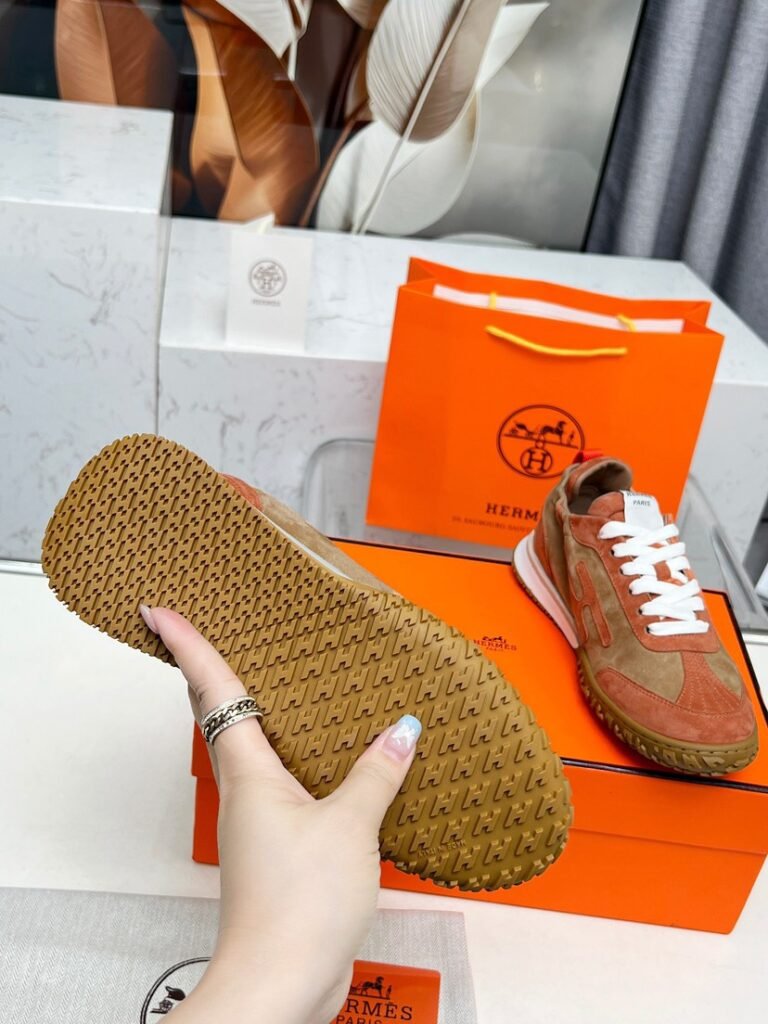 Hermès Unisex Athletic Sneakers detail image 3
