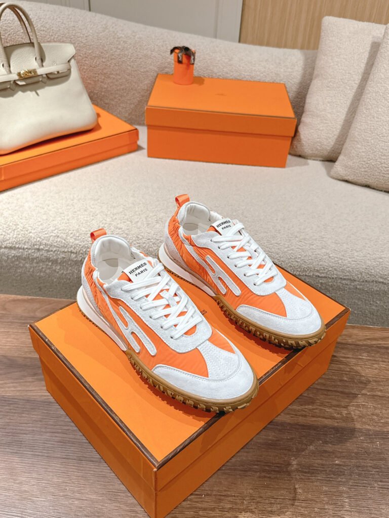 Hermès Unisex Athletic Sneakers detail image 3