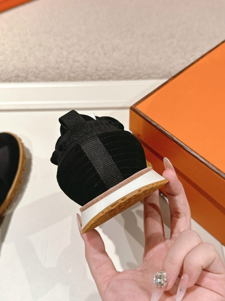 Hermès Unisex Athletic Sneakers detail 3