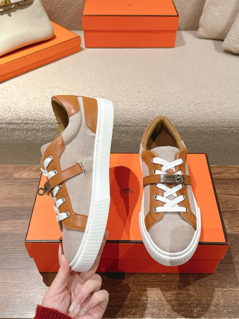 Hermès Unisex Loafers detail 3