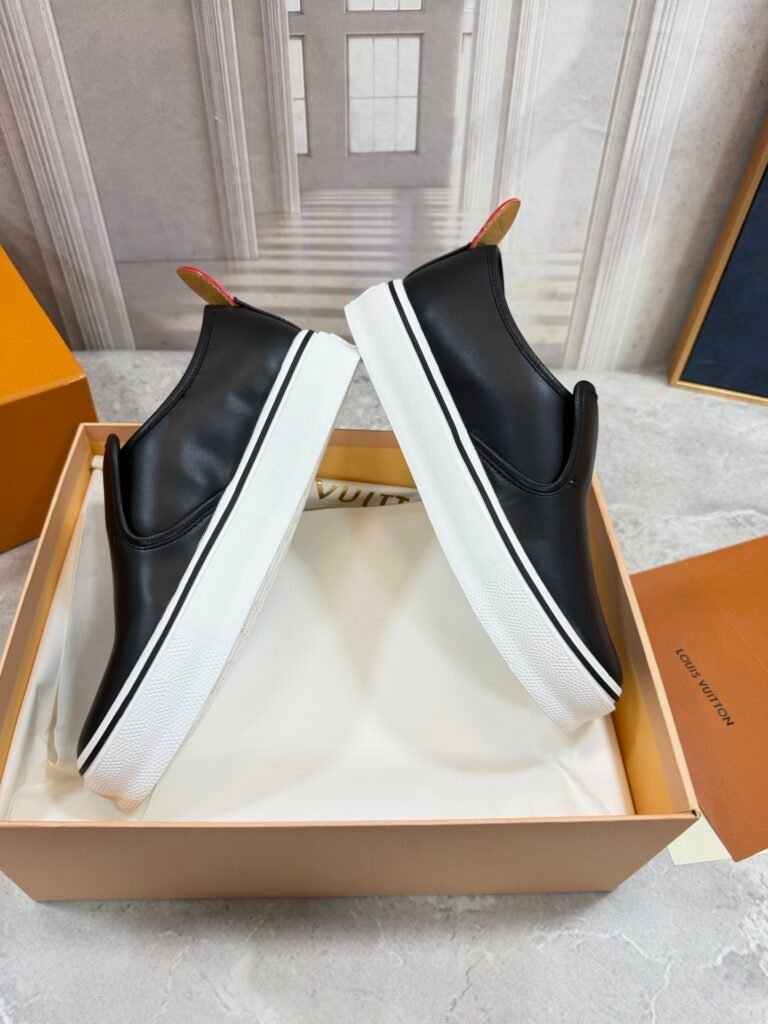 Louis Vuitton Unisex Athletic Sneakers detail 3