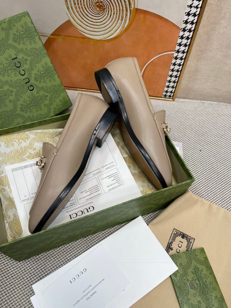Gucci Unisex Loafers detail 3