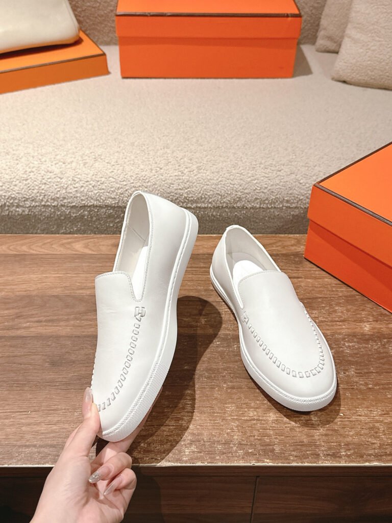 Hermès Unisex Loafers detail 3