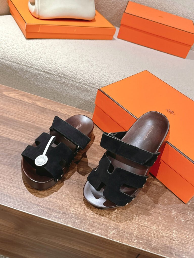 Hermès Unisex Slides detail 3