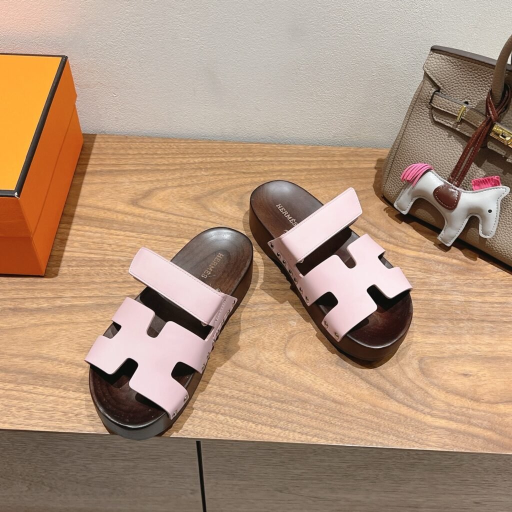Hermès Unisex Slides detail 3