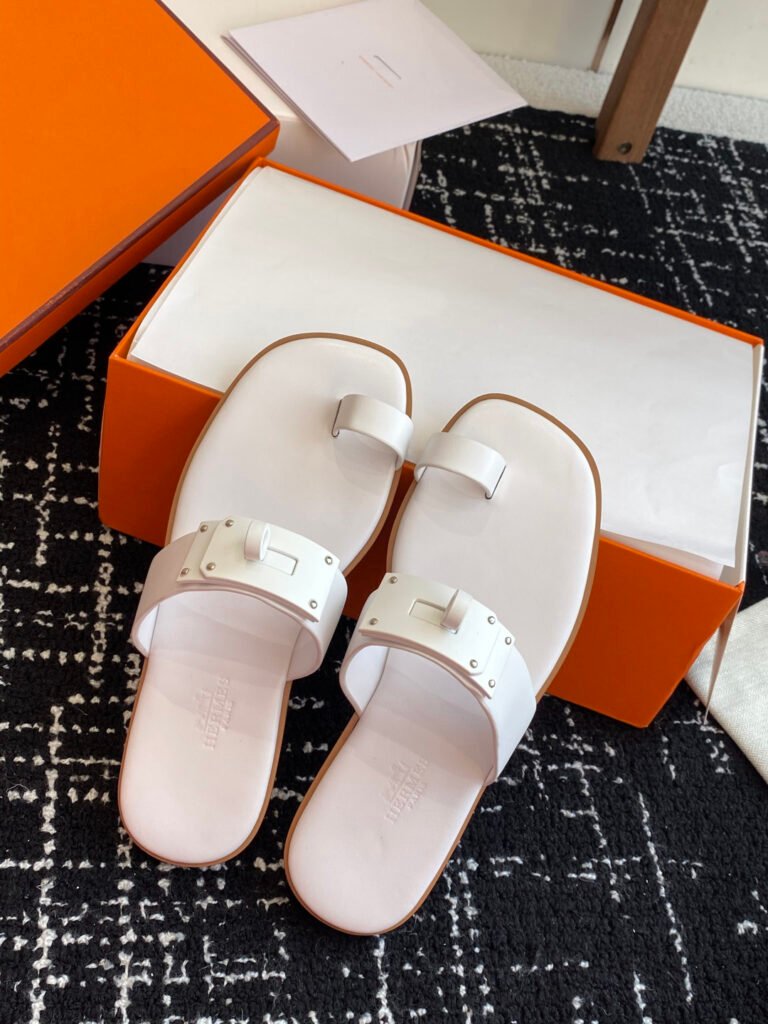 Hermès Unisex Sandals detail 3