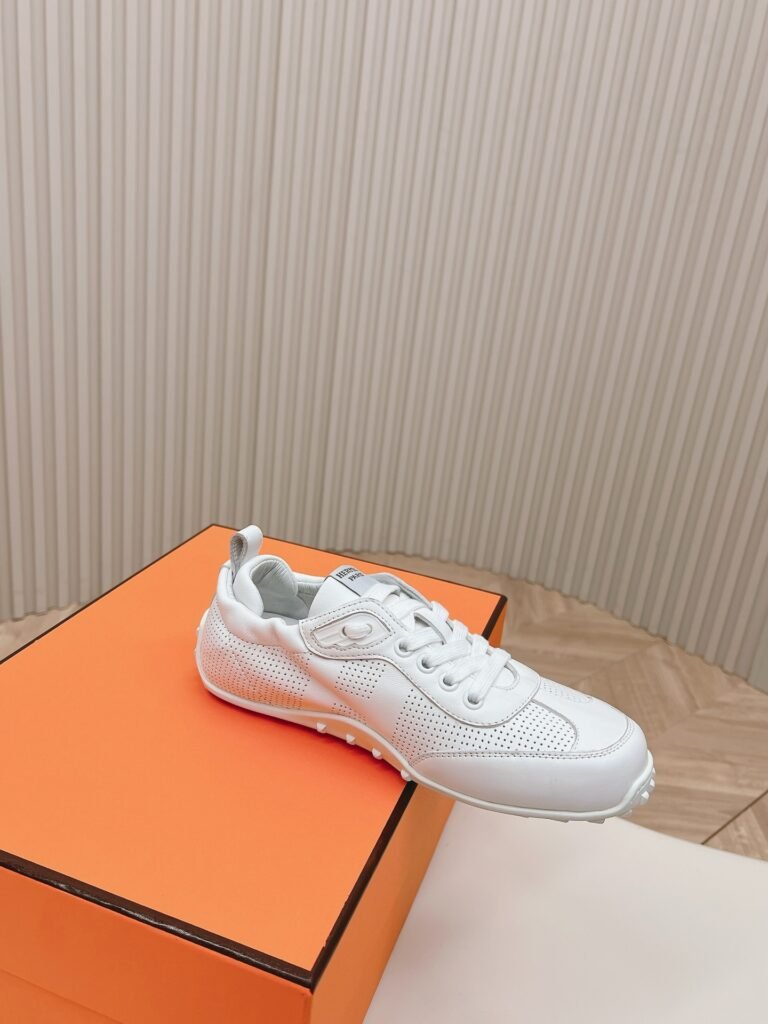 Hermès Men's Athletic Sneakers detail image 3