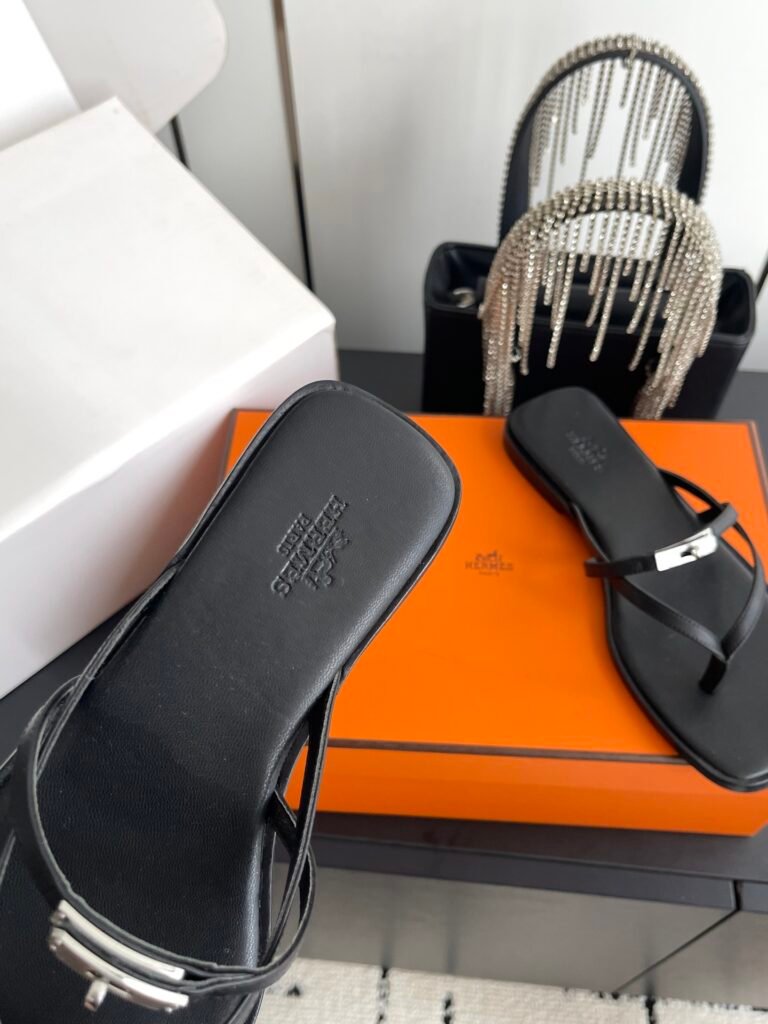 Hermès Women's Leather-Sole Shoes detail 3