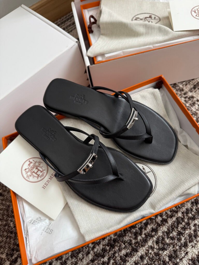 Hermès Women's Slides detail image 3