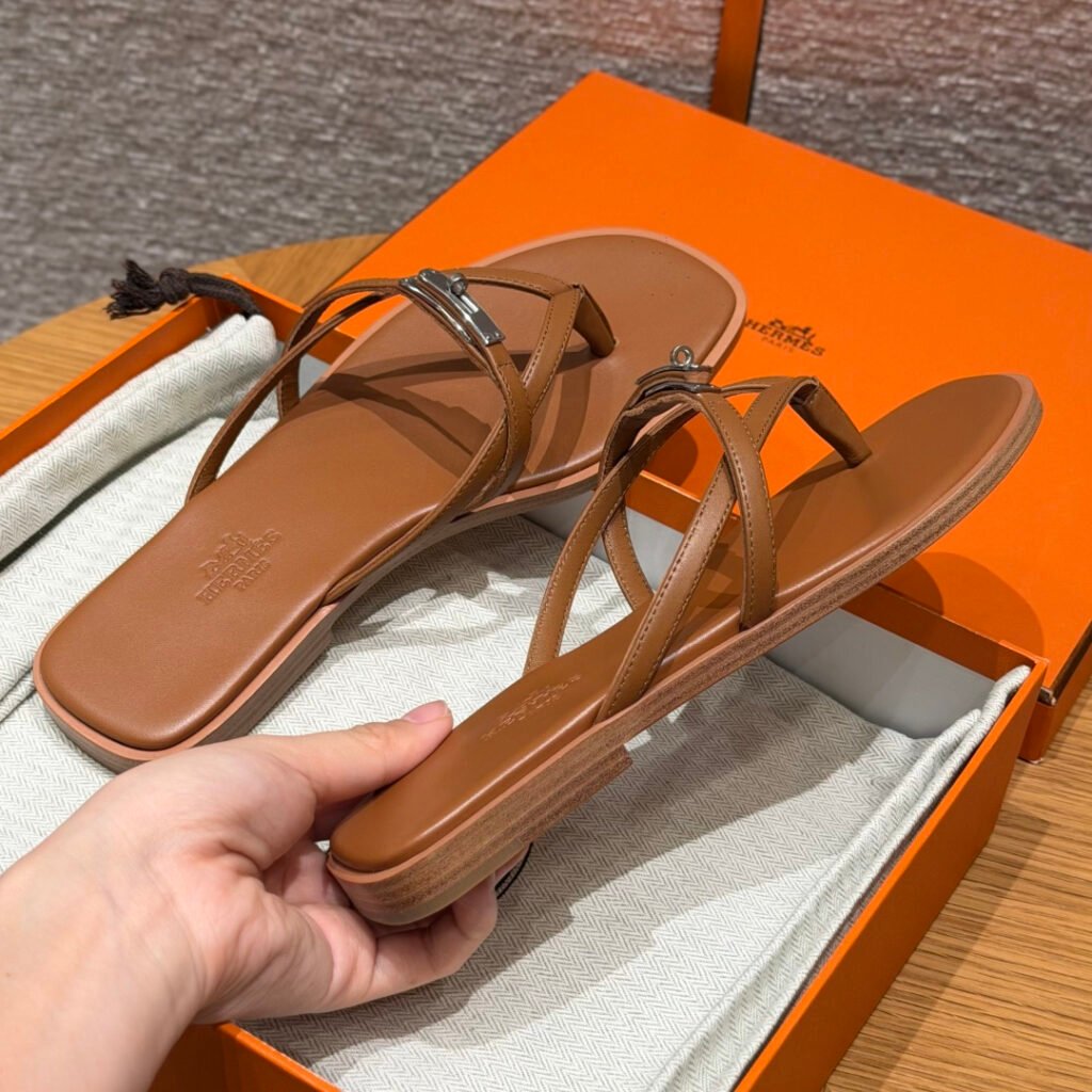 Hermès Women's Sneakers detail 3
