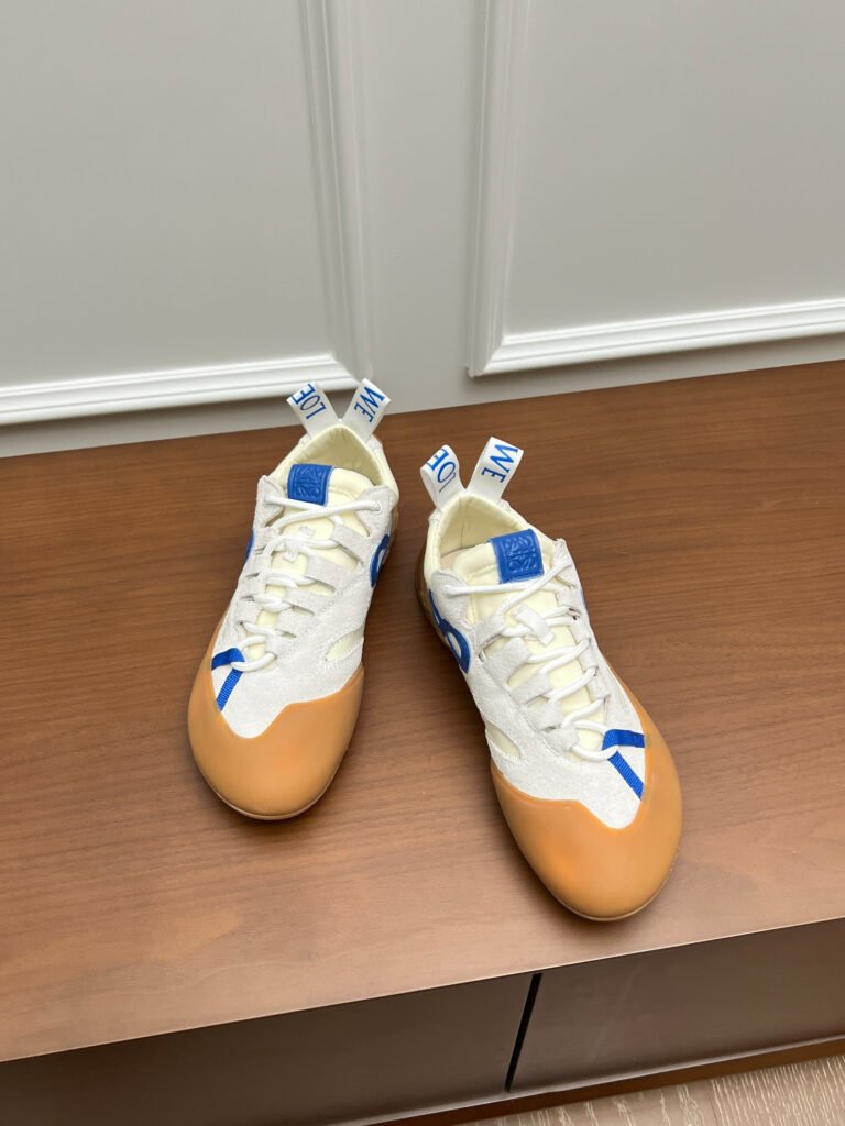 Loewe Unisex Sneakers detail image 3