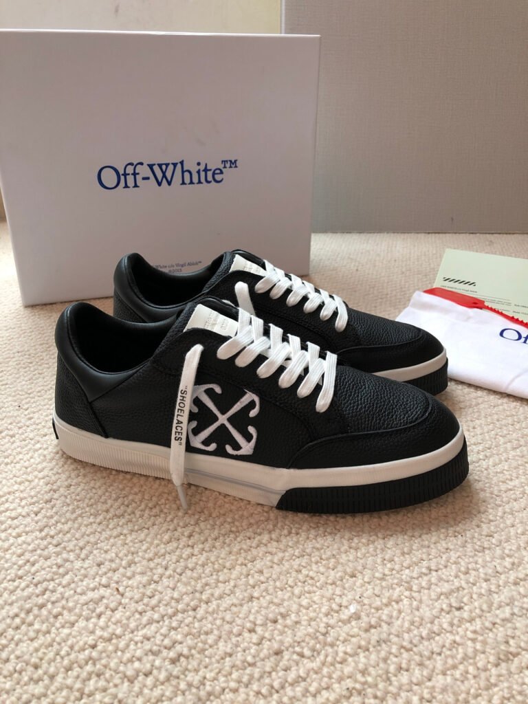 Off-White Unisex Sneakers detail image 3