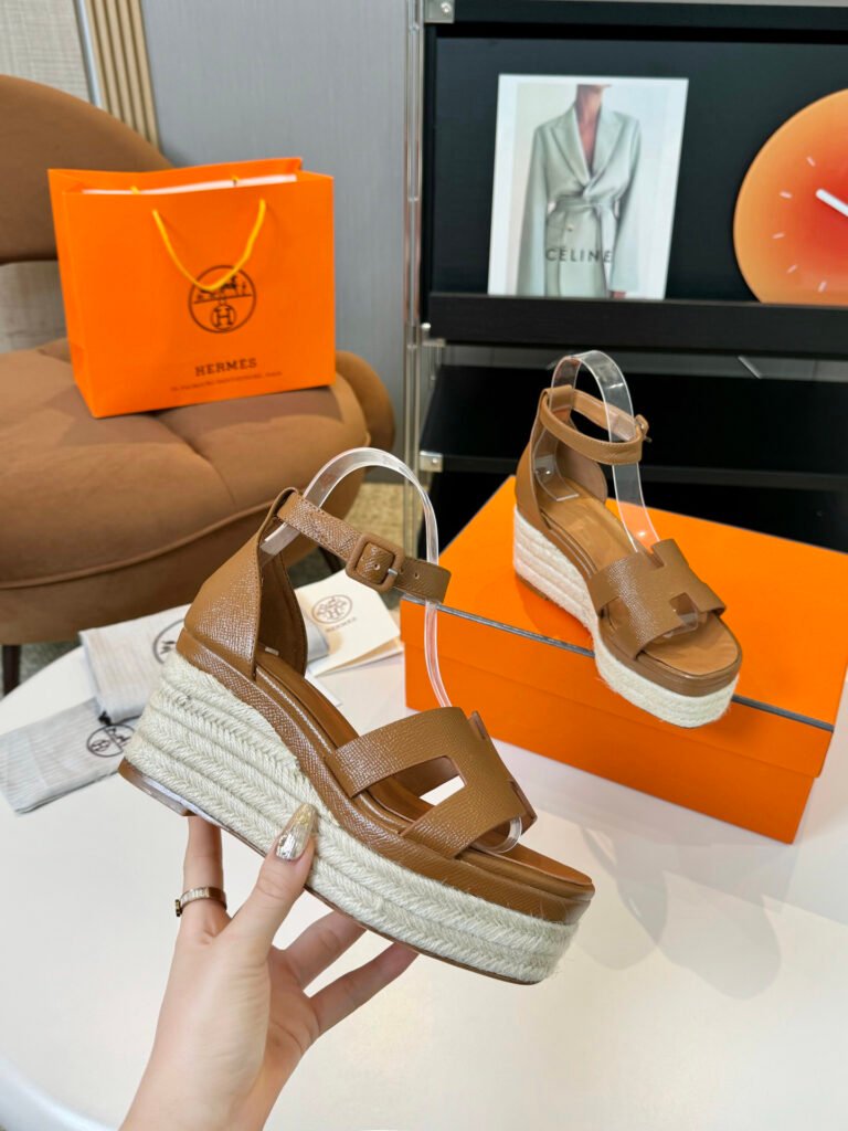 Hermès Unisex Platform Sneakers detail 3