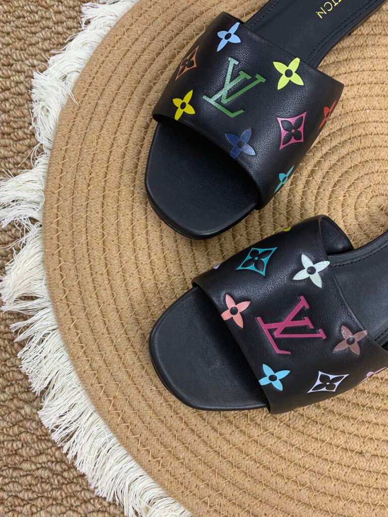 Louis Vuitton Women's High-Heel Pumps detail image 3