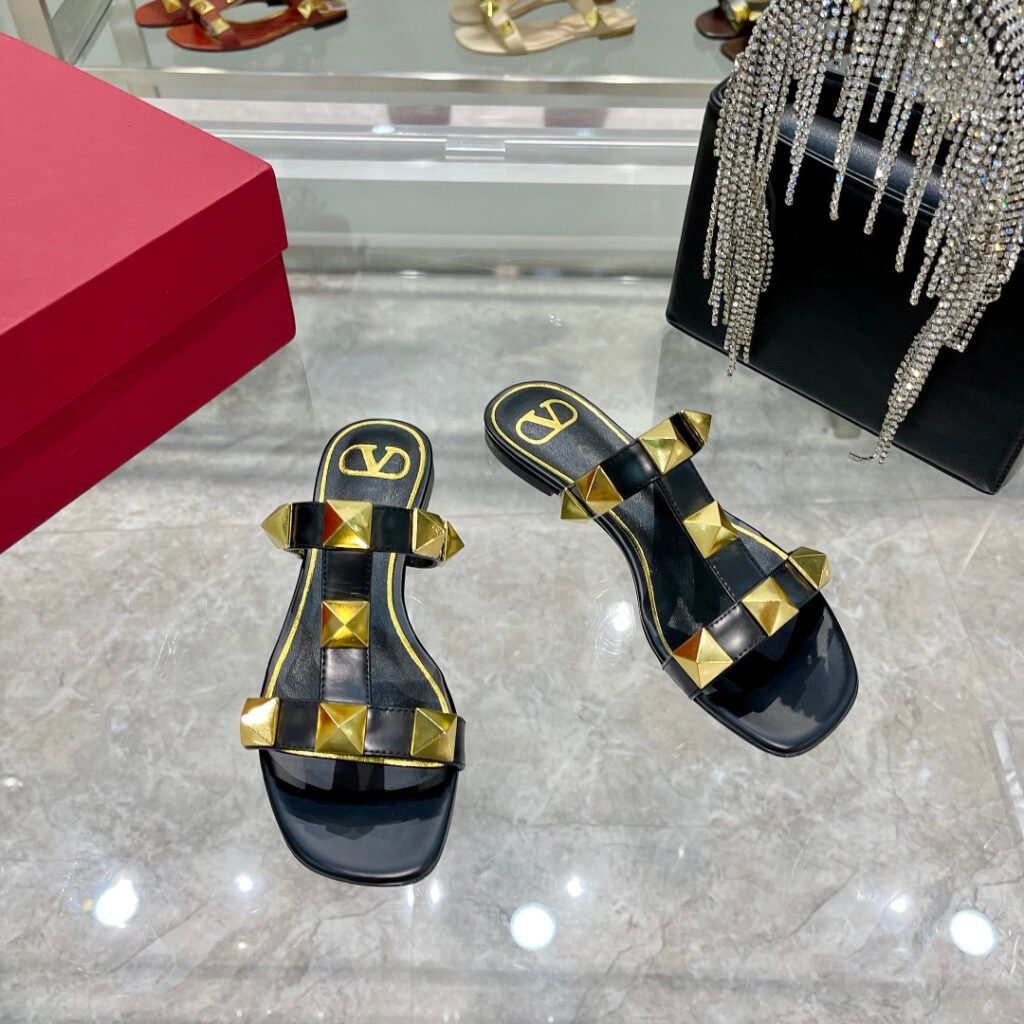 Valentino Garavani Unisex Slides detail 3