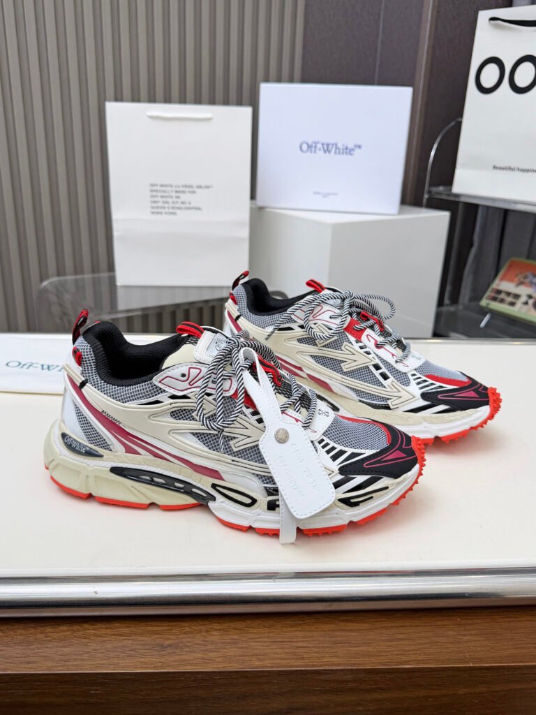 Off-White Unisex Chunky Sneakers detail image 3