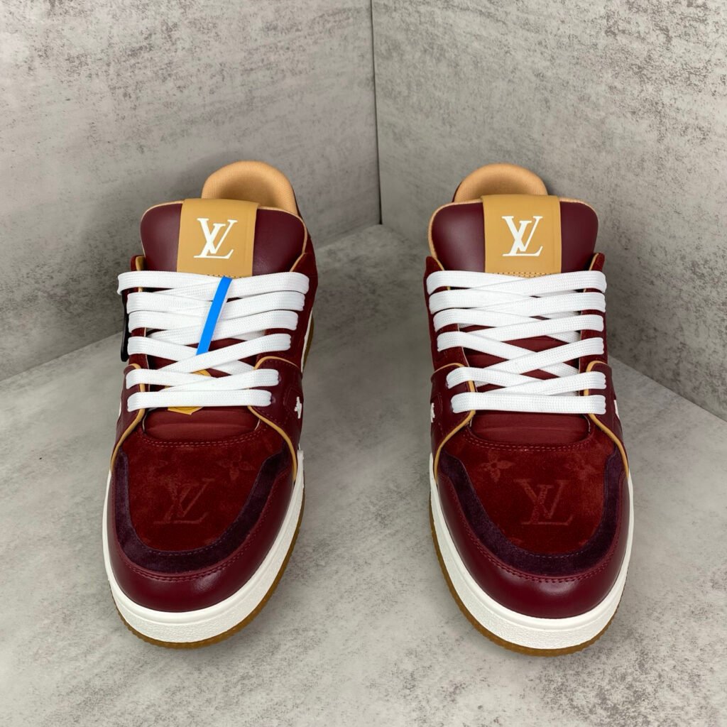 Louis Vuitton Unisex Sneakers detail image 3