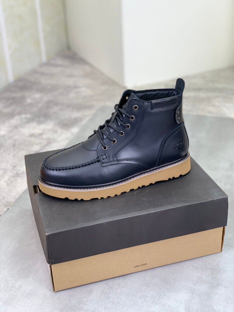 UGG Men's Sneakers detail image 3