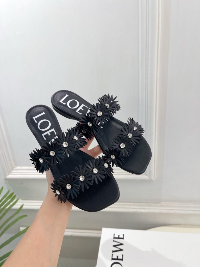 Dolce & Gabbana Unisex Leather-Sole Shoes detail image 3