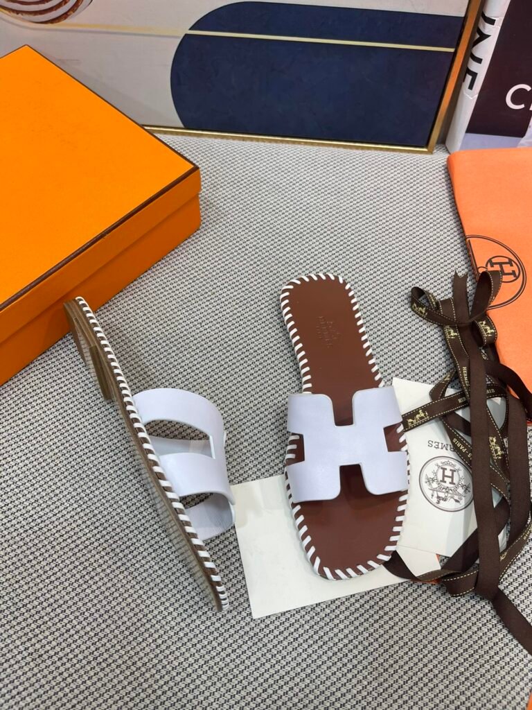 Hermès Unisex Slides detail 3