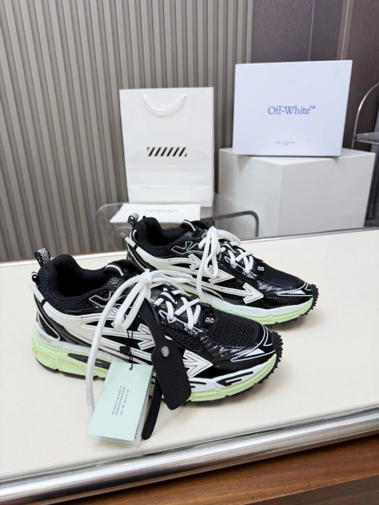 Off-White Unisex Chunky Sneakers detail 3