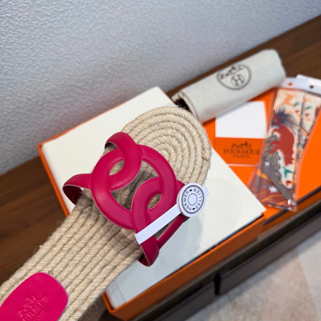 Hermès Unisex Slides detail 3