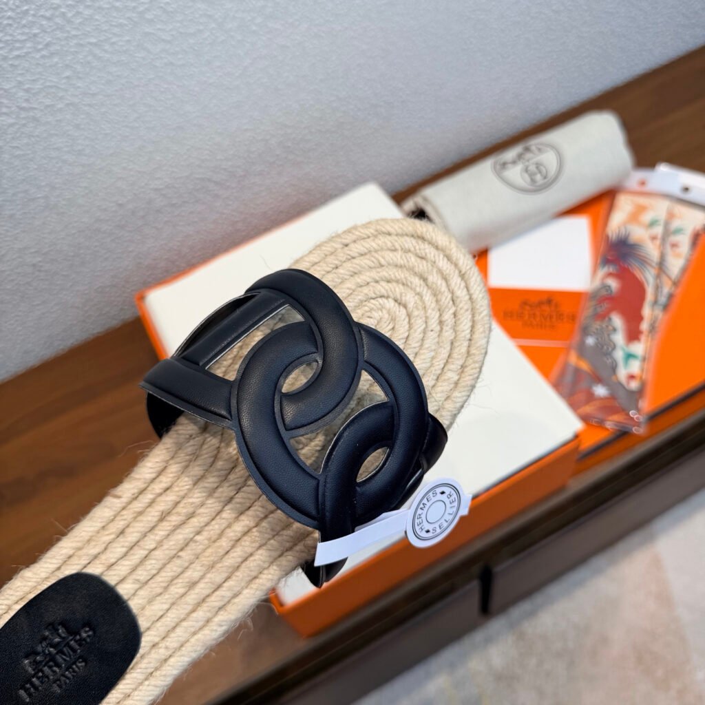 Hermès Unisex Slides detail 3