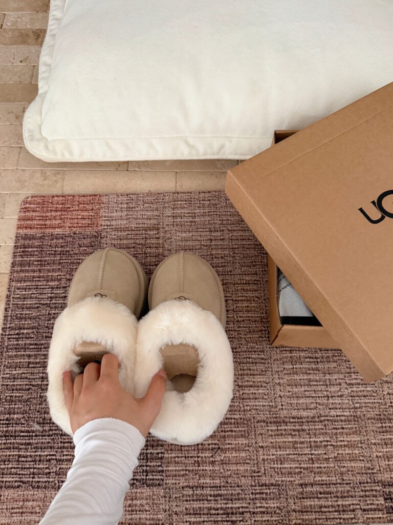 UGG Unisex Platform Sneakers detail 3