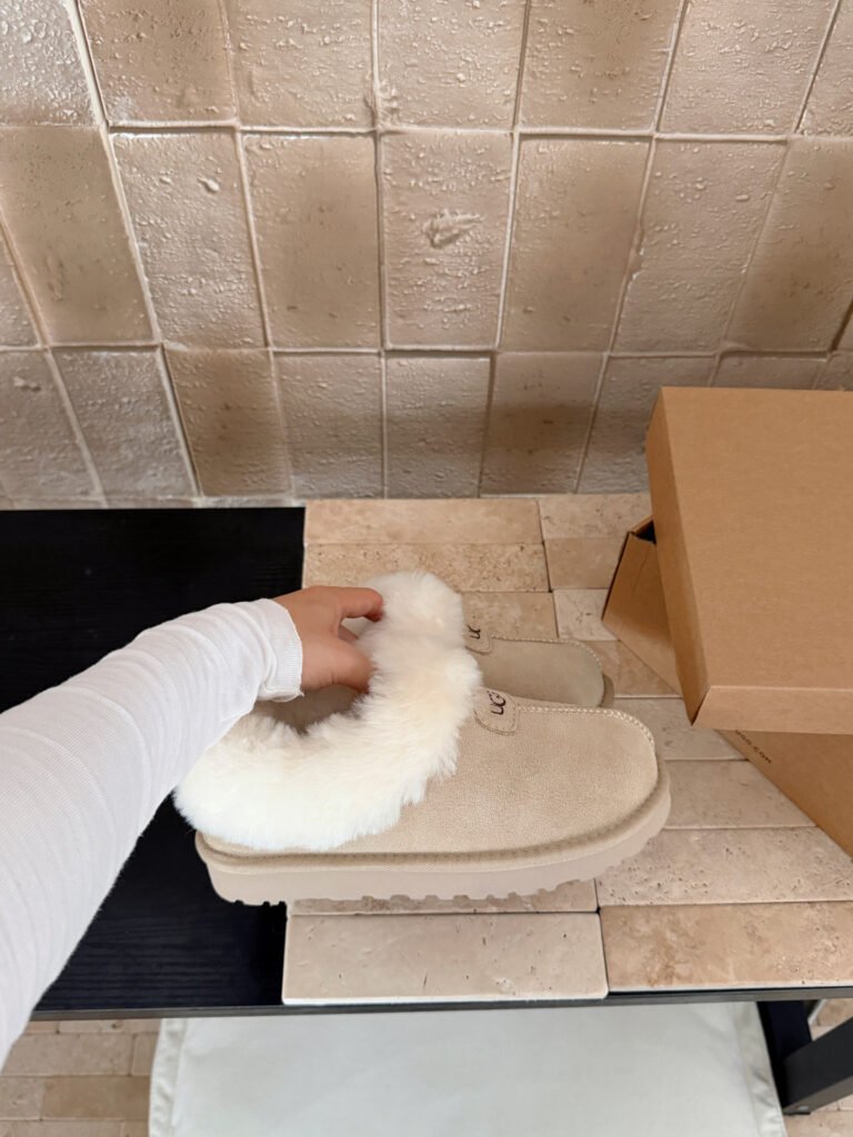 UGG Unisex Platform Sneakers detail image 3