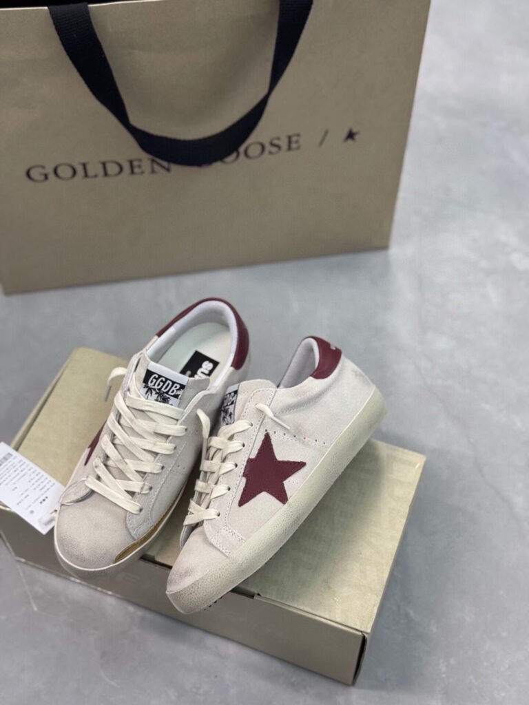 Golden Goose Unisex Distressed Sneakers detail 3