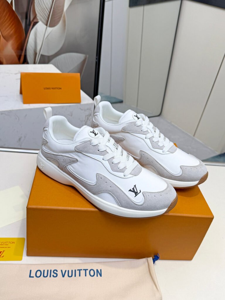 Louis Vuitton Men's Sneakers detail image 3