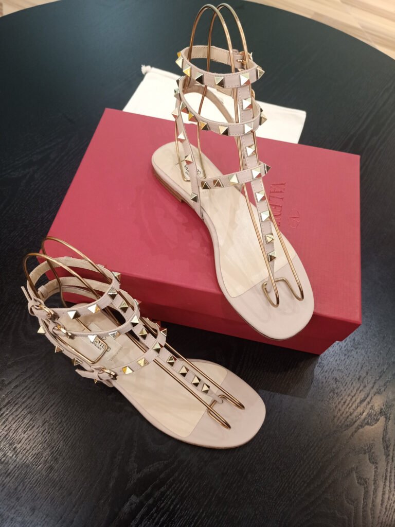 Valentino Garavani Unisex Sneakers detail image 3