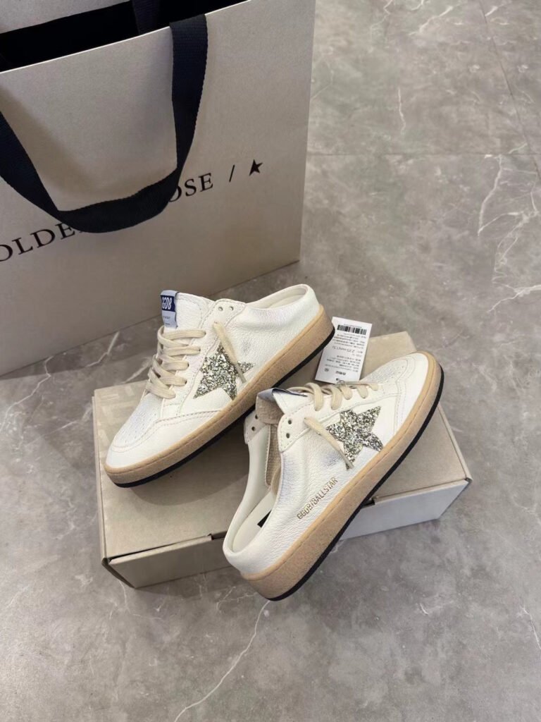 Golden Goose Unisex Sneakers detail image 3