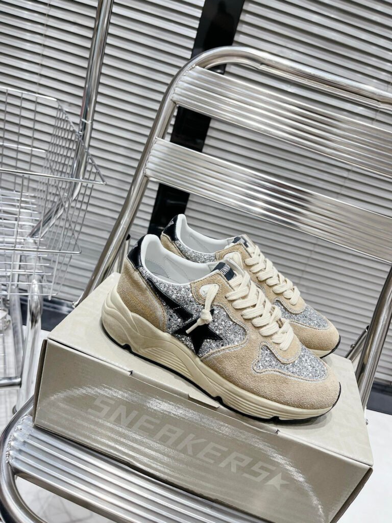 Golden Goose Unisex Sneakers detail 3