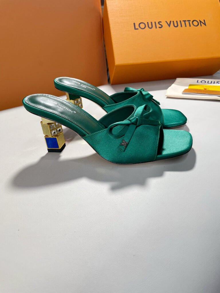 Louis Vuitton Women's High-Heel Pumps detail image 3