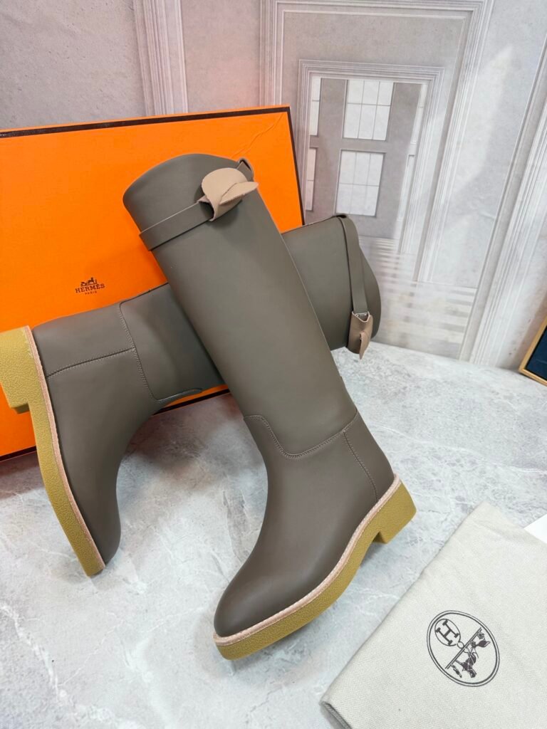 Hermès Unisex Boots detail 3
