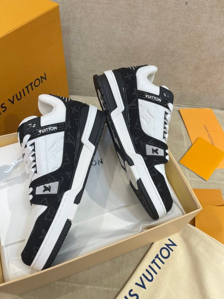 Louis Vuitton Unisex Basketball Sneakers detail 3