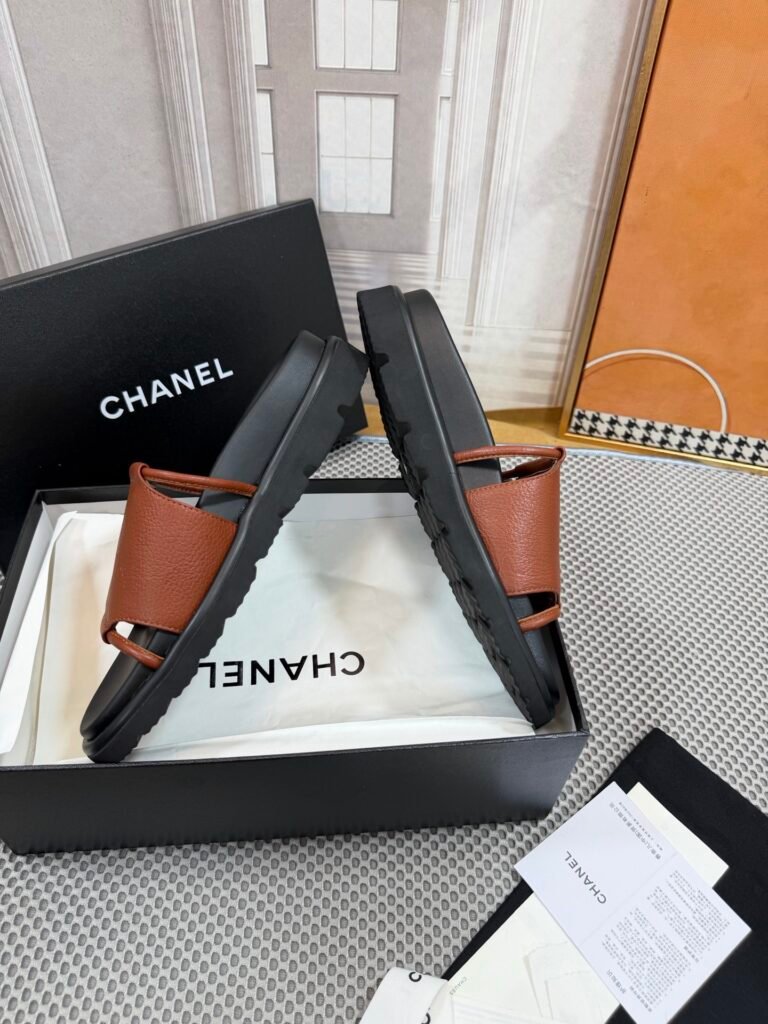 Chanel Women's Platform Sneakers detail image 3