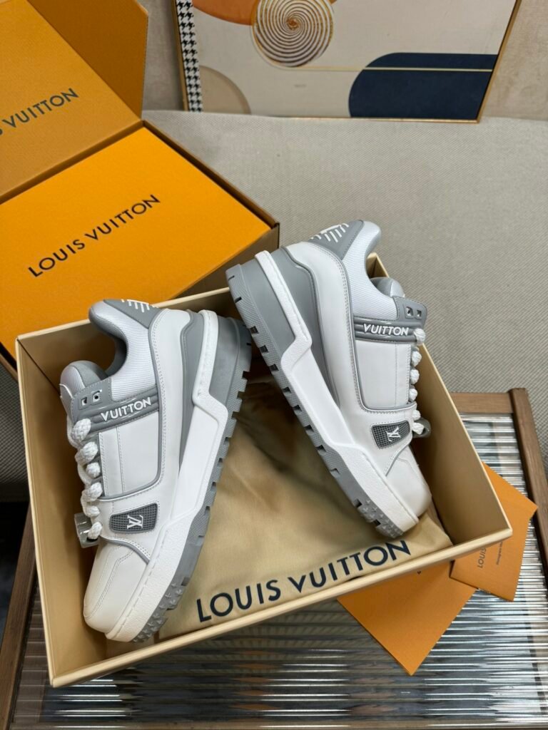 Louis Vuitton Unisex Basketball Sneakers detail 3