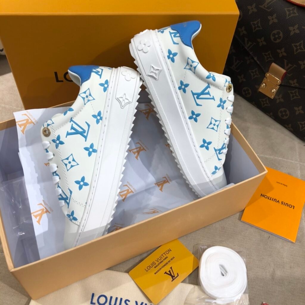 Louis Vuitton Unisex Platform Sneakers detail 3