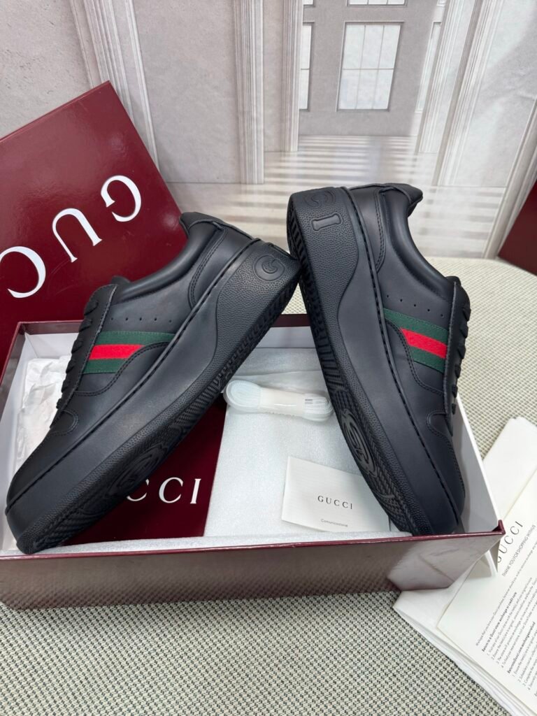 Gucci Unisex Chunky Sneakers detail image 3